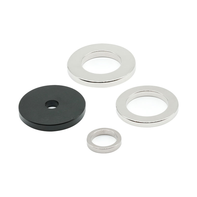 Maighnéad Buan Sorcóir/ Fáinne