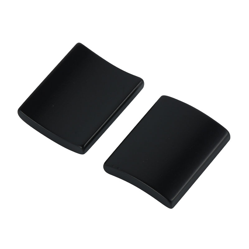 Maighnéad mótair sioncrónach